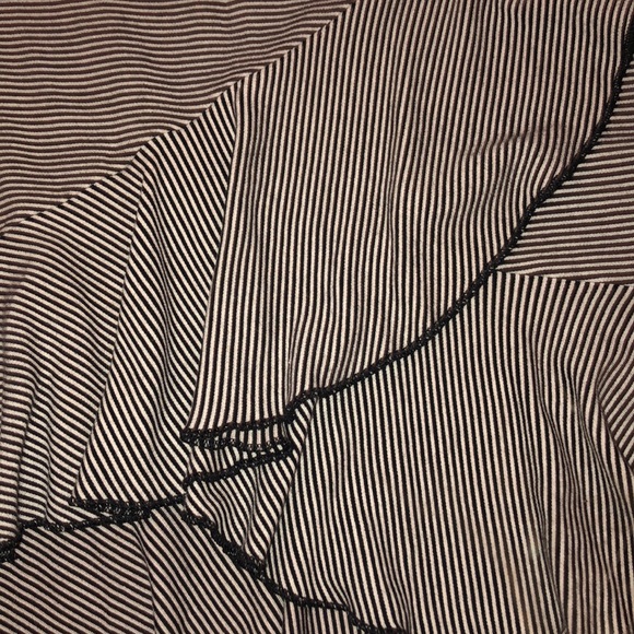 high low ruffled striped mini skirt! - Picture 2 of 3